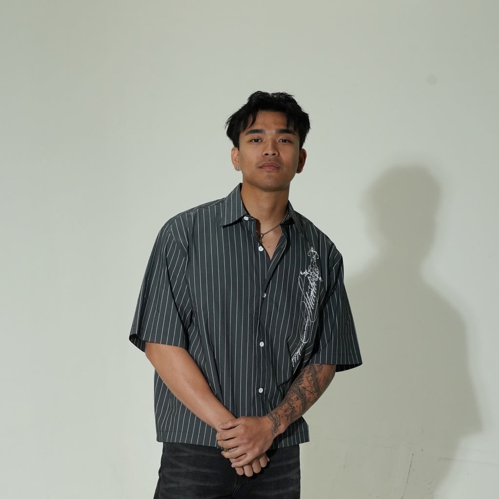 "CRUSADER" STRIPED BOXY SHIRT