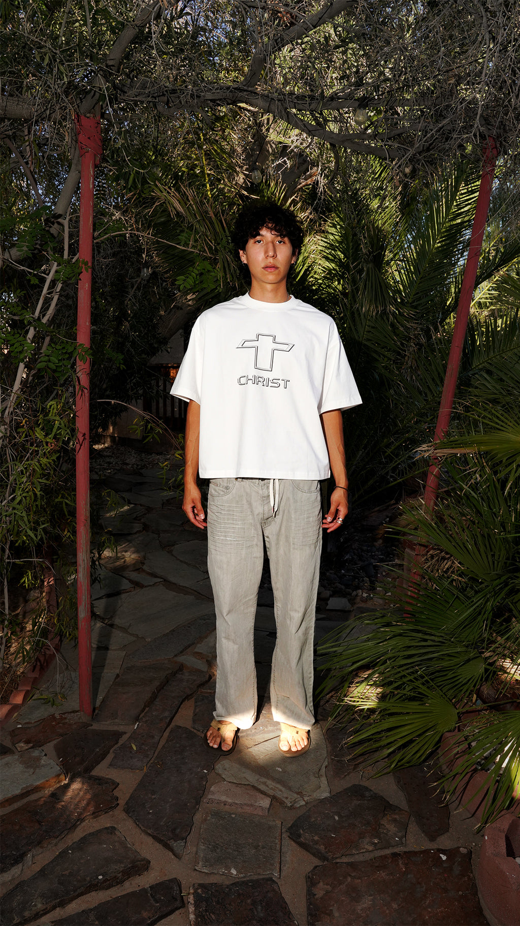 "CHRIST HEAVY" BOXY TEE