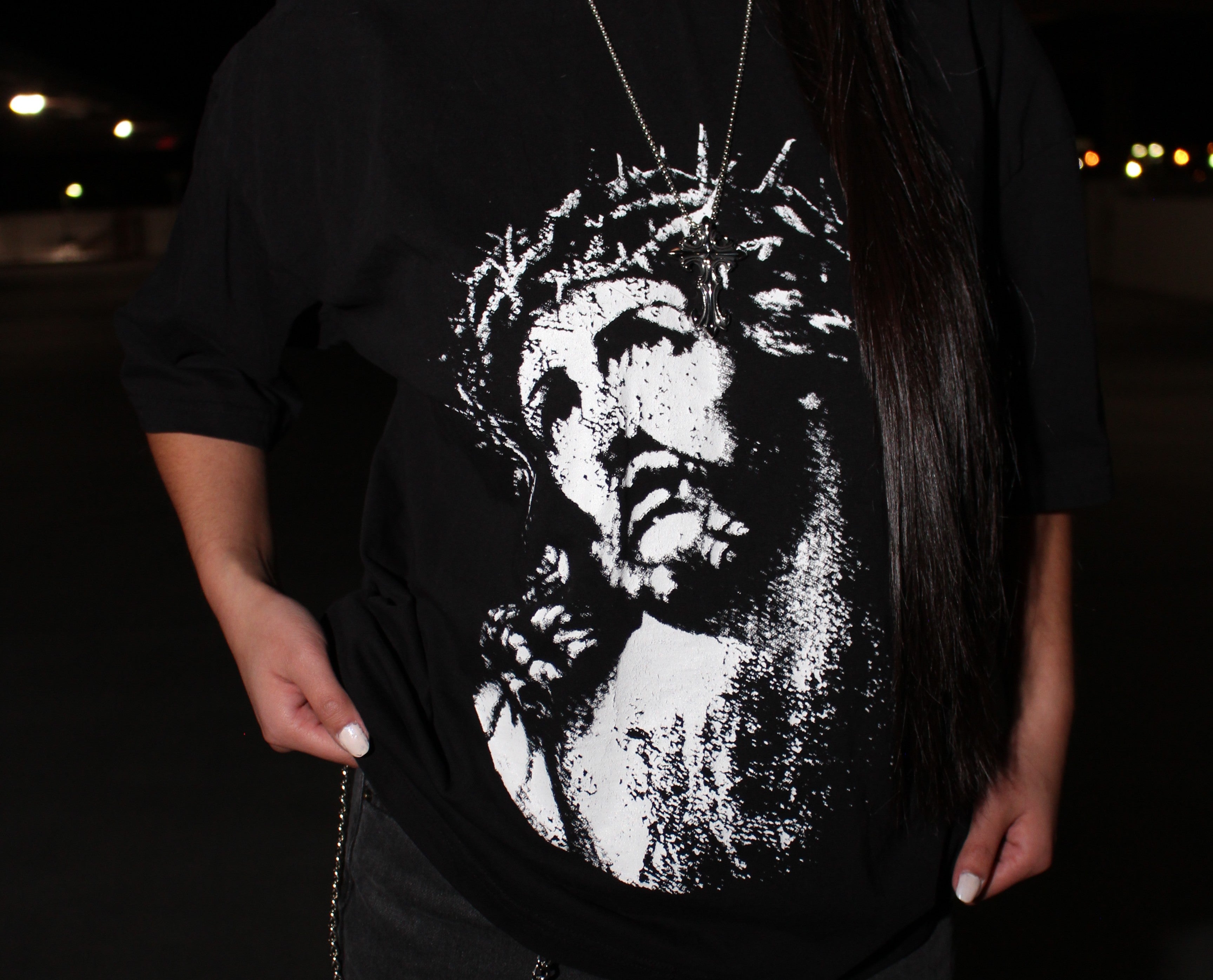 "JESUS IS KING" BOXY TEE