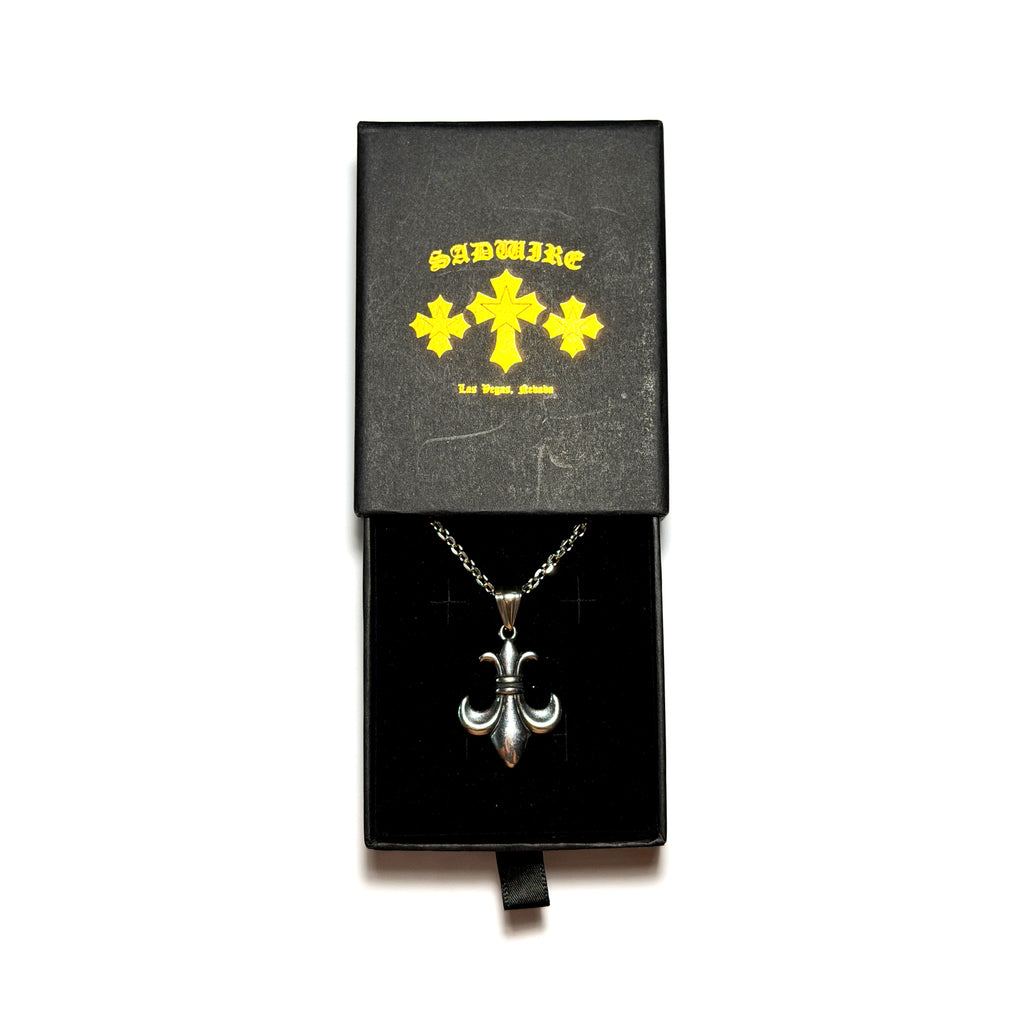"FLEUR DE LIS" NECKLACE